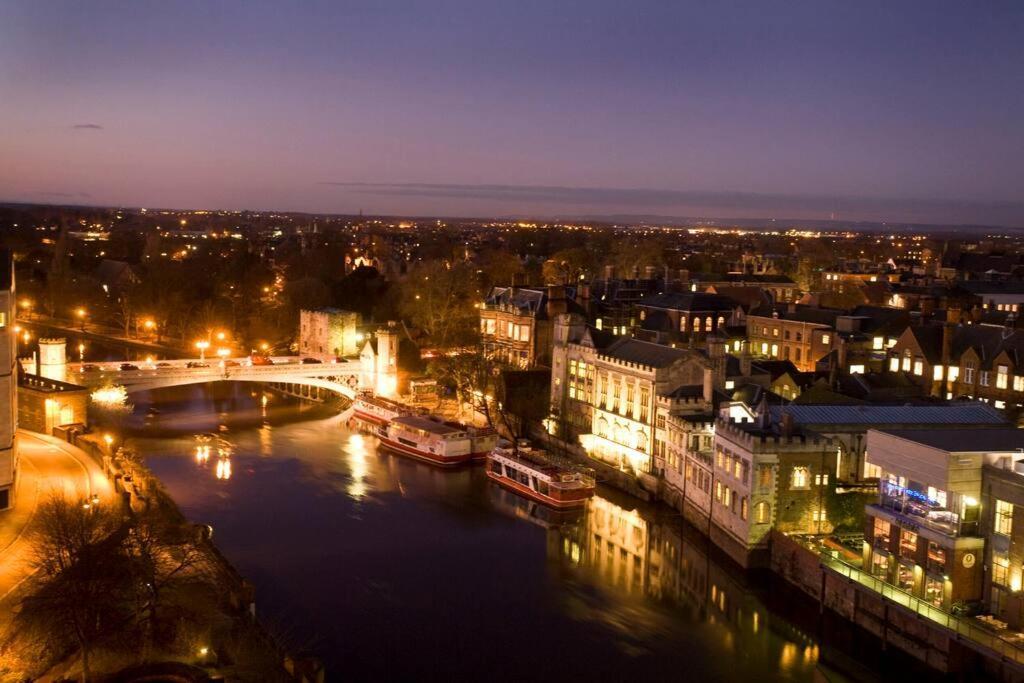Aldwark View With Free Parking Apartamento York Exterior foto